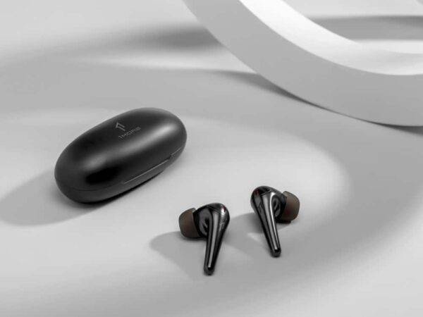 5 adaptive ANC modes from 1MORE’s ComfoBuds Pro wireless earbuds