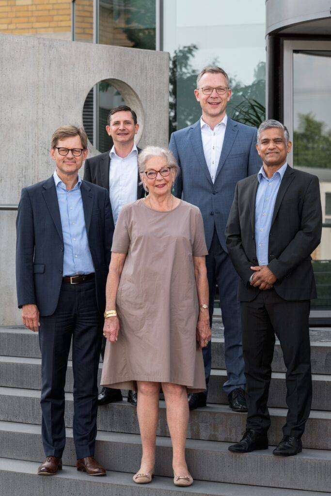 20210701 HIMA Management. Picture: By L. Kehrel for HIMA . From left to right: Steffen Philipp (Managing Partner), Dr Michael Löbig (CFO), Ingrid Philipp (Shareholder), Jörg de la Motte (CEO), Sankar Ramakrishnan (former CEO).