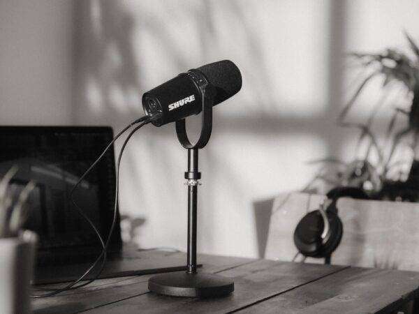 Shure MV7X Podcast Microphone (featured)