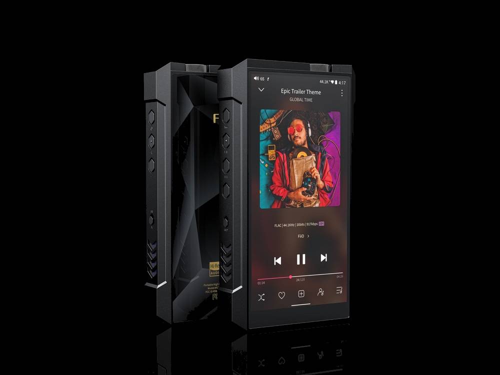 THX amp and dual DAC on the FiiO M17 in a beefy pocketable music player