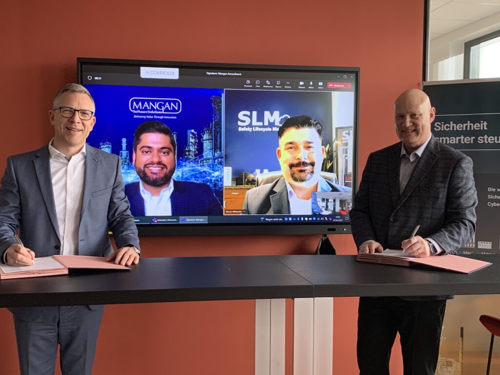 (left to right) Jörg de la Motte (CEO at HIMA), Ronak Patel (MSS Vice President for Sales & Marketing), Steve Whiteside (MSS President), and Martin Snow (Business Development Manager at HIMA) signed the partnership agreement.