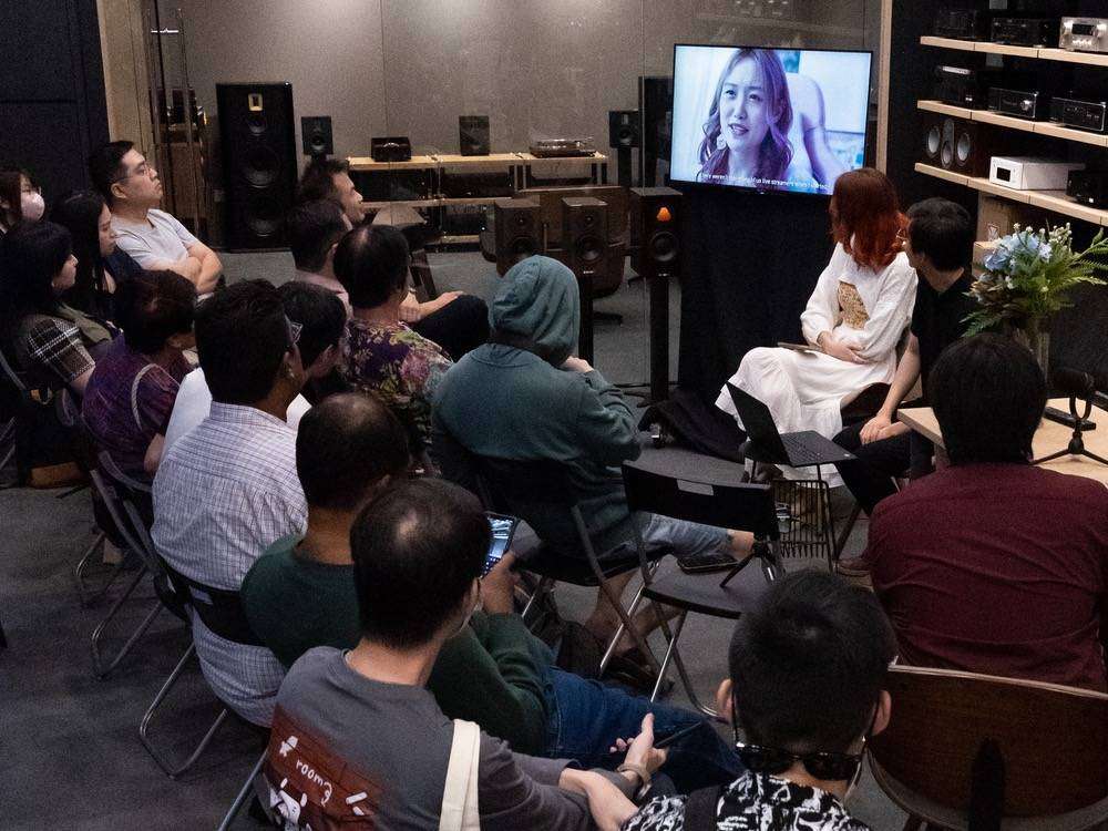 Aspiring musicians and streamers gathered to learn sound and streaming techniques in Singapore