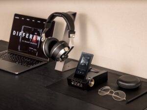 Astell&Kern ACRO CA1000T (featured)