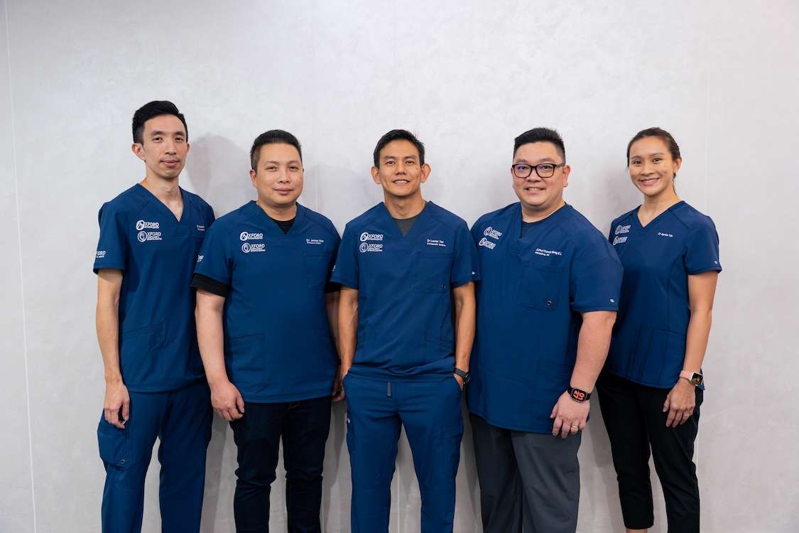 (From Left) Oxford Orthopaedics - Dr. James Siow Wei Xuan, Dr. James Wee Liang Hao, Dr. Lester Tan Teong Jin, Dr. Francis Wong Keng Lin, and Dr. Aprine Tan