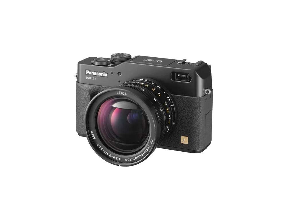 The "ancient" LUMIX DMC-LC1 from 2004