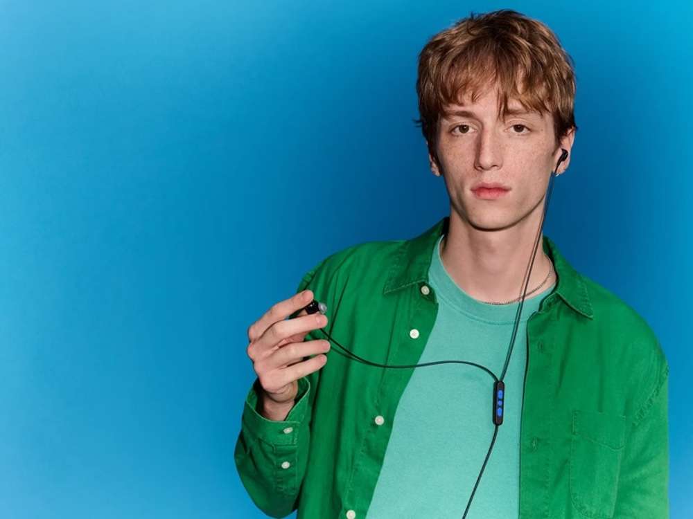Bose Noise Cancelling Wired Earbuds (source: Bose)